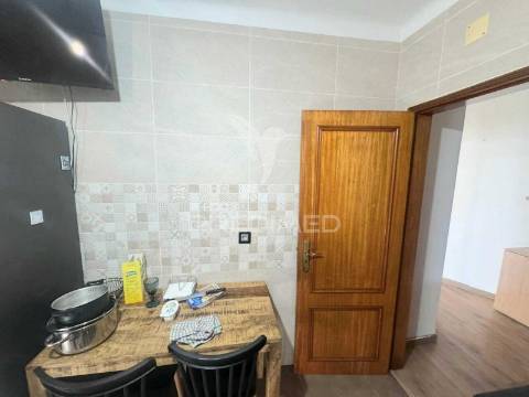 Duplex t4 com garagem e terraço,santiago do cacém.