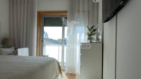 Apartamentot3 com vista mar + 2 garagens | nogueira da regedoura