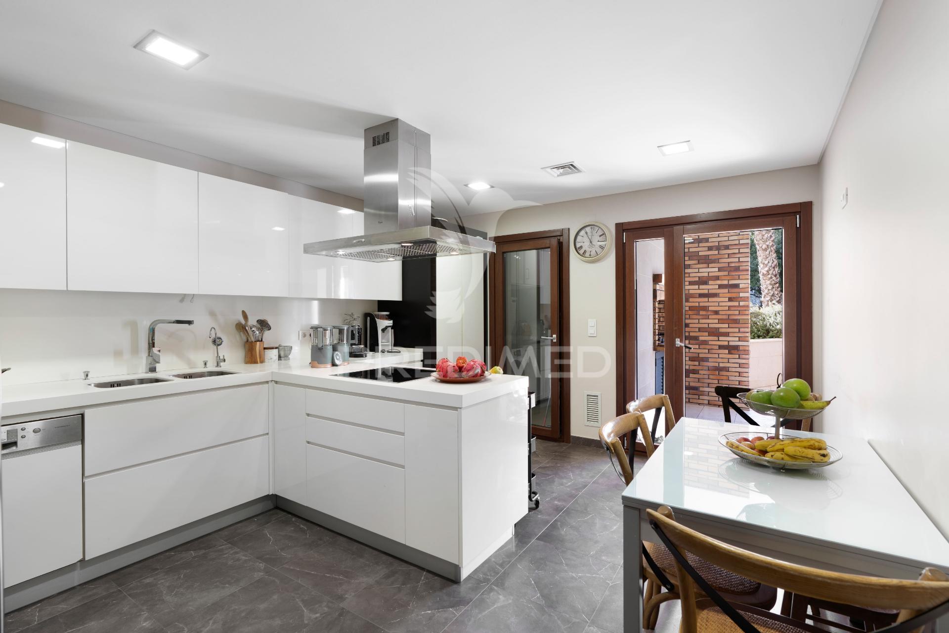 Apartamento t3 em condomínio privado - morgado lusitano