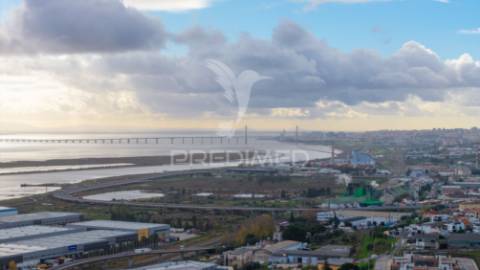 Apartamento t3 em condomínio privado - morgado lusitano