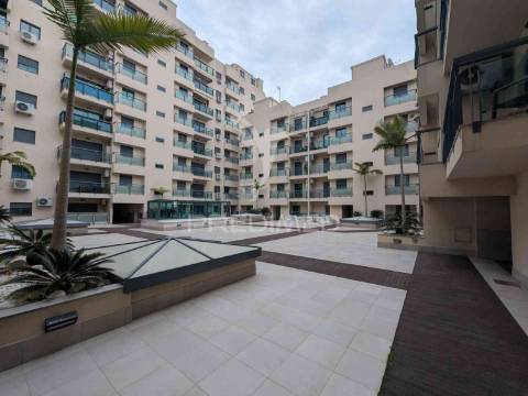 Magnífico t1, central, com um terraço, vista rio e garagem