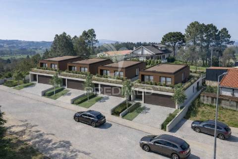 Moradia individual t3 + escritório - lago, amares (nova)