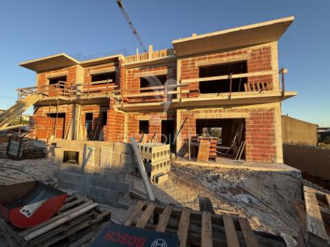 Moradia t4 em construção