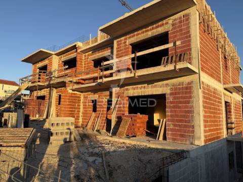 Moradia t4 em construção