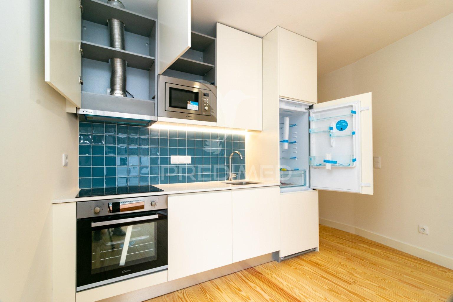 Apartamento t1 novo com jardim junto ao rio douro.