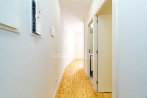 Apartamento t1 novo com jardim junto ao rio douro.