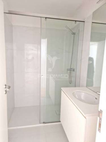 Apartamento t1 novo  coração da ribeira junto rio douro