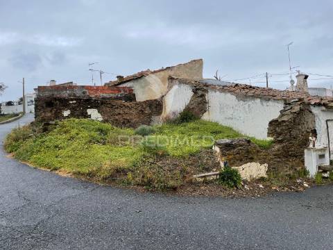 Odeleite - terreno com ruína para construção