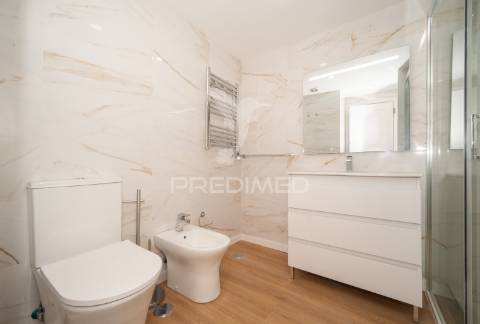 Apartamento  lisboa t3 gemini remodelado