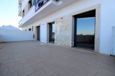 T3 com terraço e parqueamento - ed. dª catarina em alcochete