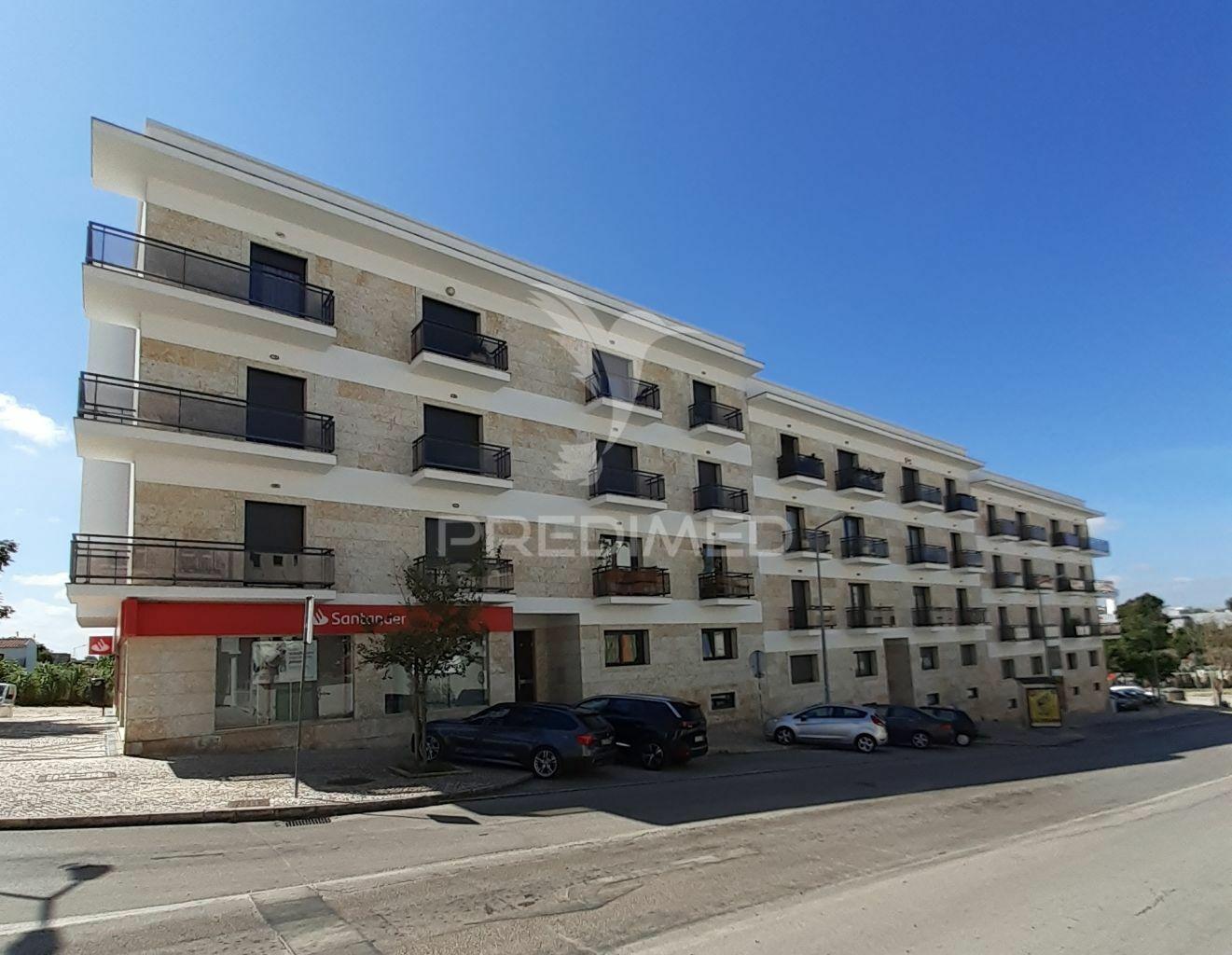 T3 com terraço e parqueamento - ed. dª catarina em alcochete