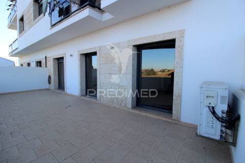 T3 com terraço e parqueamento - ed. dª catarina em alcochete