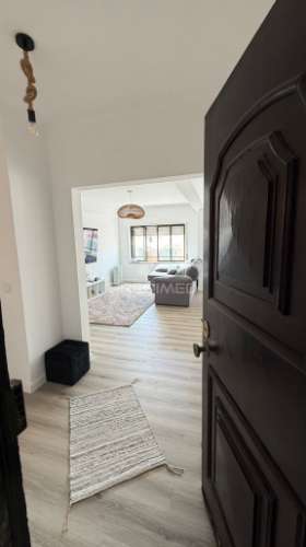 Apartamento t2 renovado com estacionamento – pronto a habitar -junto ao hospital