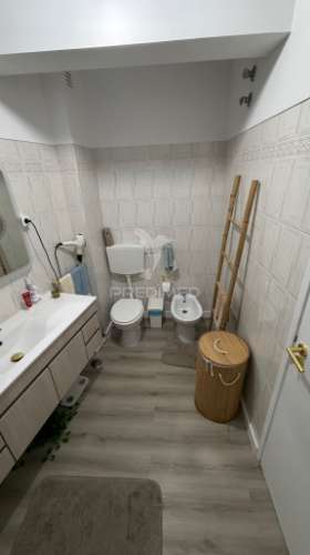 Apartamento t2 renovado com estacionamento – pronto a habitar -junto ao hospital