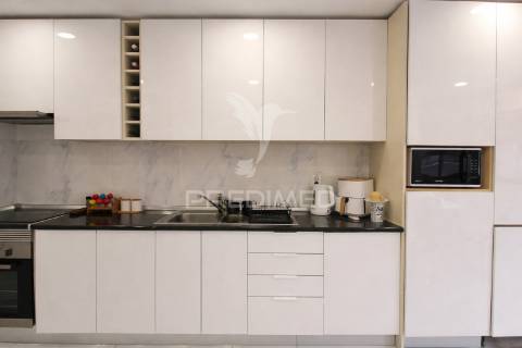 T3 com varandas e cozinha remodelada - montijo