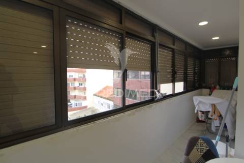 T3 com varandas e cozinha remodelada - montijo