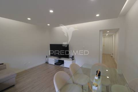 T3 com varandas e cozinha remodelada - montijo