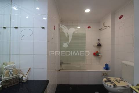 T3 com varandas e cozinha remodelada - montijo