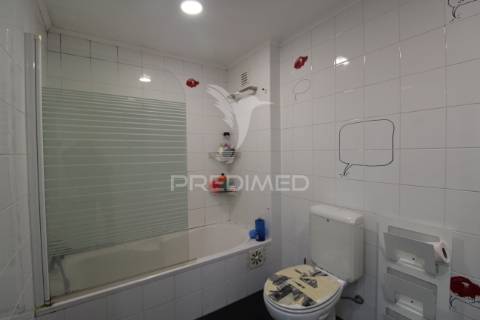 T3 com varandas e cozinha remodelada - montijo