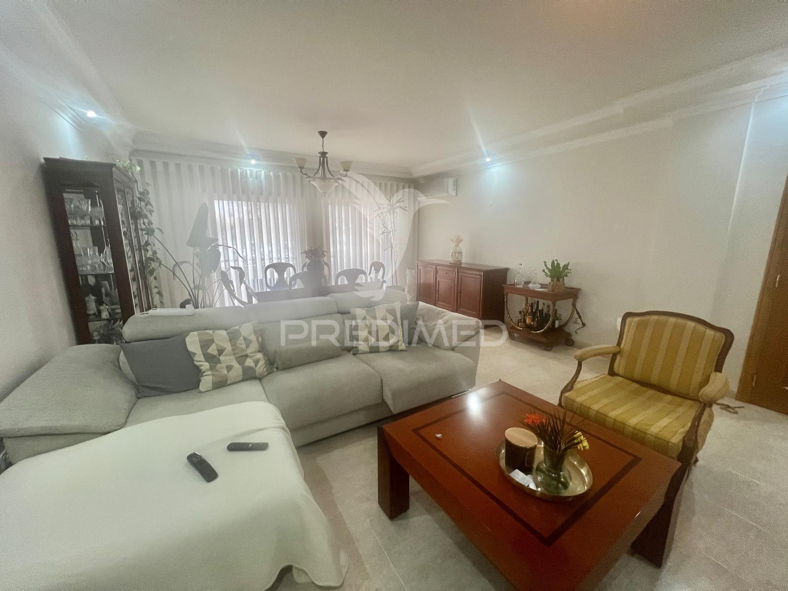 Apartamento t3  com parqueamento  - fidalguinhos