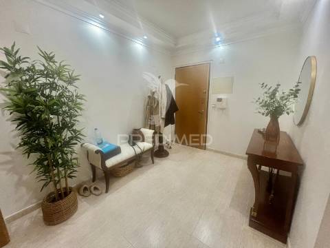 Apartamento t3  com parqueamento  - fidalguinhos