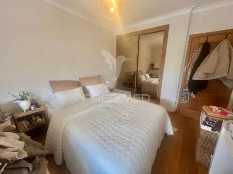 Apartamento t3  com parqueamento  - fidalguinhos