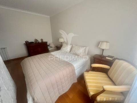 Apartamento t3  com parqueamento  - fidalguinhos