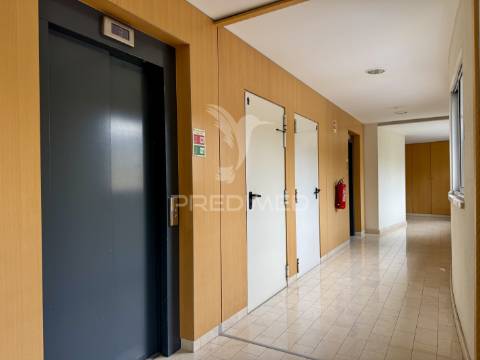 Exclusivo apartamento t2 no alto das nogueiras