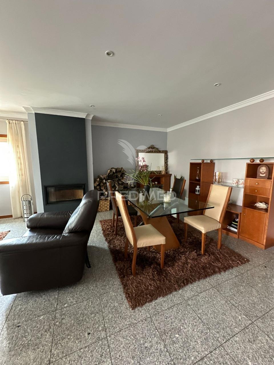 Exelente moradia t3 em mindelo a 350 metros da praia