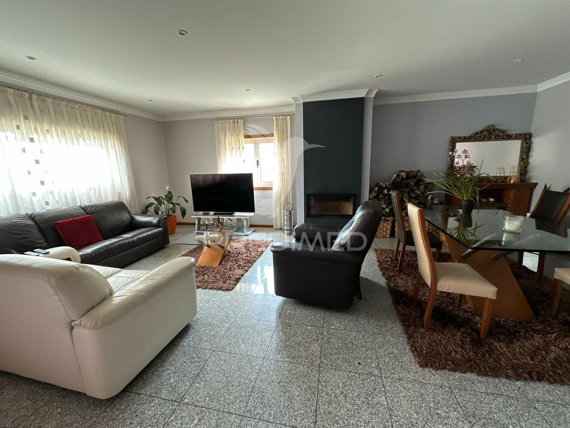 Exelente moradia t3 em mindelo a 350 metros da praia