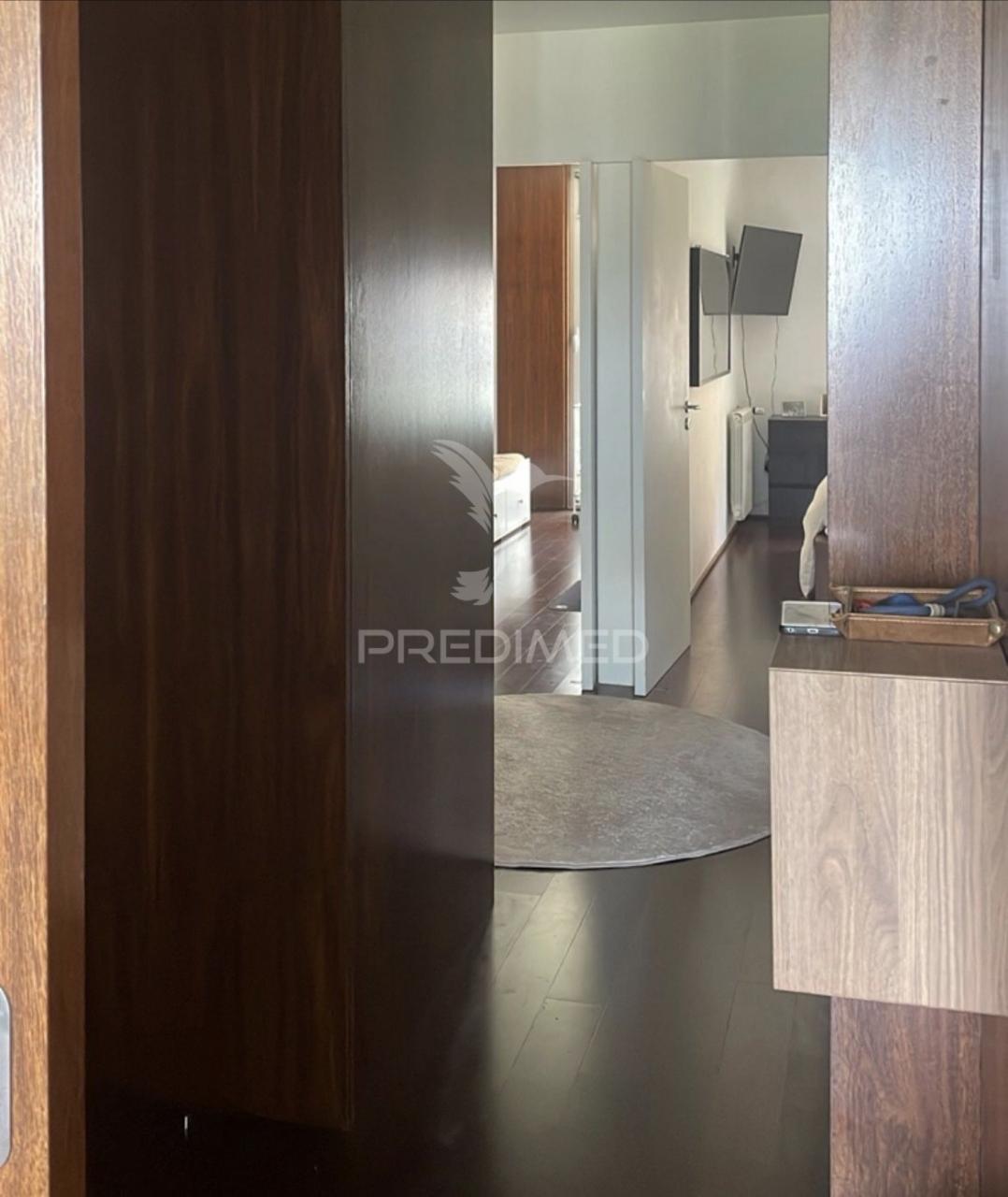 Apartamento t2 c/ elevador e garagem fechada - póvoa de varzim