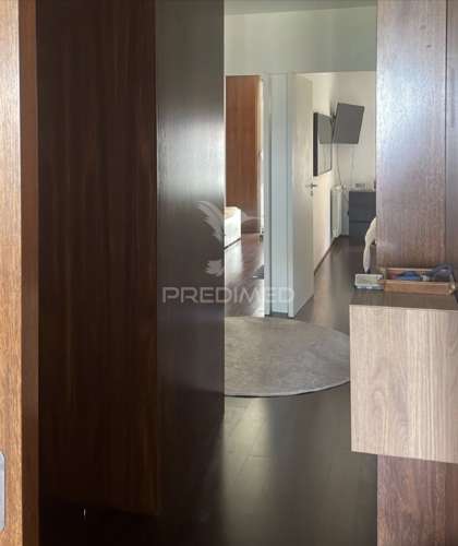 Apartamento t2 c/ elevador e garagem fechada - póvoa de varzim