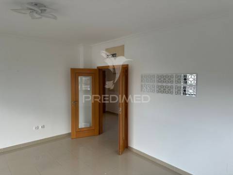 Apartamento t2 em castelo branco