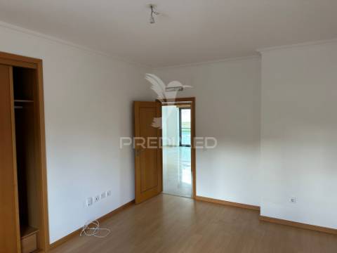 Apartamento t2 em castelo branco