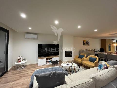 Moradia t3 moderna para arrendamento em palmeira – braga