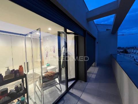 Moradia t3 moderna para arrendamento em palmeira – braga