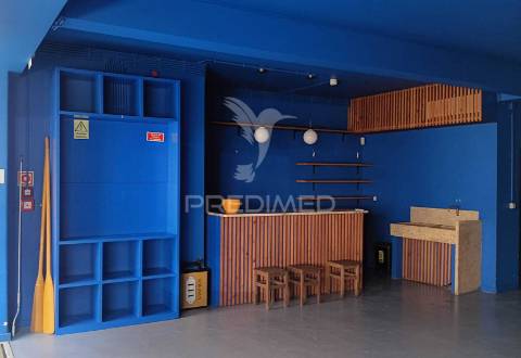 Excelente espaço junto à av. duque de loulé,  centro de lisboa