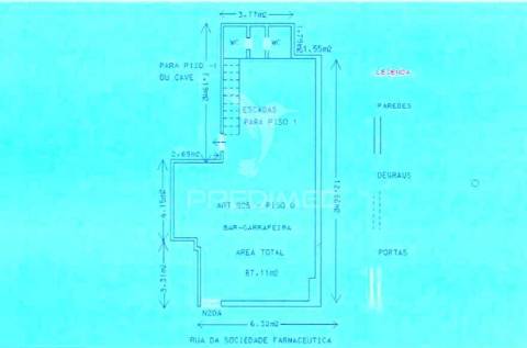 Excelente espaço junto à av. duque de loulé,  centro de lisboa