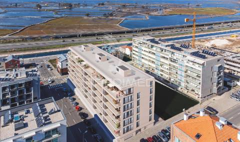 Apartamento t3 de alta qualidade no centro de aveiro – 2 suítes, garagem dupla, domótica e conforto total