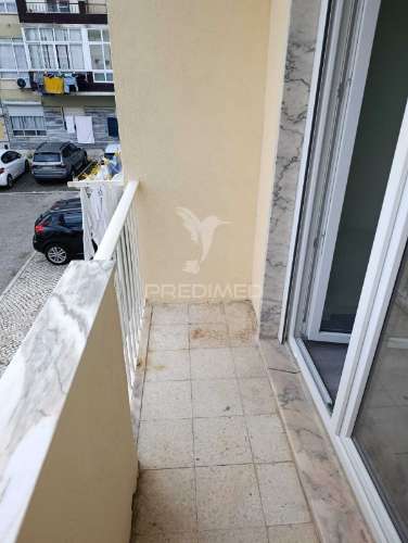 Arrenda se t3 renovado liceu/setúbal