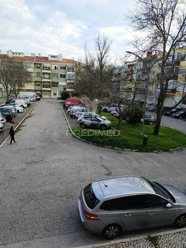 Arrenda se t3 renovado liceu/setúbal