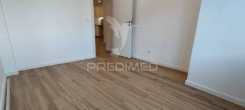 Apartamento t2 no forte da casa