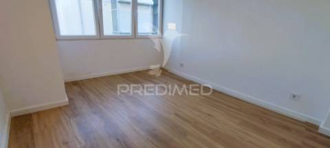 Apartamento t2 no forte da casa