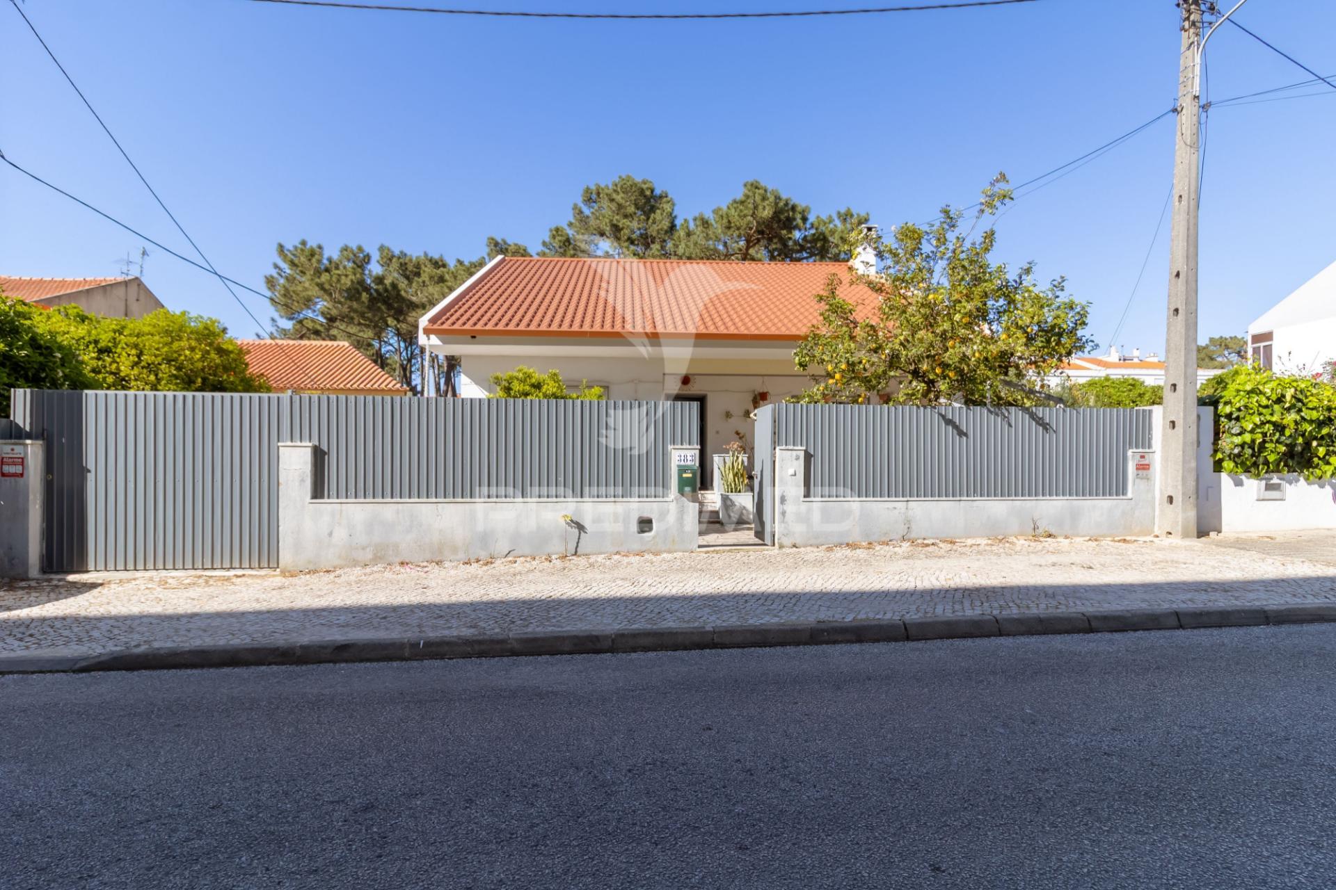 Moradia térrea em pinhal de frades - seixal