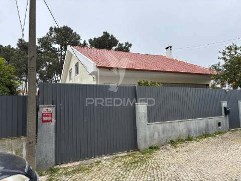 Moradia térrea em pinhal de frades - seixal