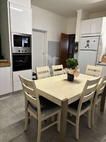 Moradia térrea em pinhal de frades - seixal