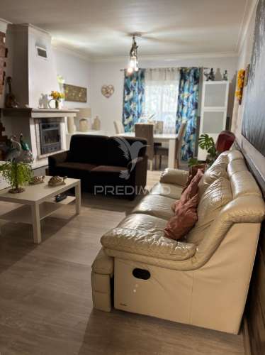 Moradia térrea em pinhal de frades - seixal