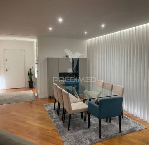 Apartamento t3 totalmente mobilado para arrendamento a 50 metros da praia em vila do conde