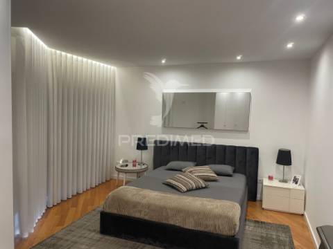 Apartamento t3 totalmente mobilado para arrendamento a 50 metros da praia em vila do conde