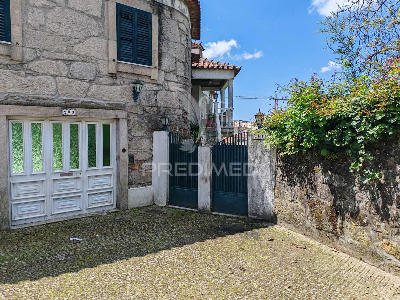 Moradia no centro de ermesinde